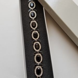 Elegant bracelet